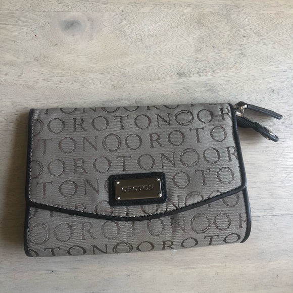 Oroton wallet - Picture 1 of 3
